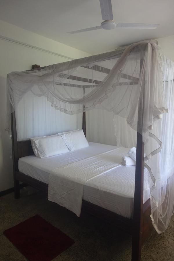 Wh Beach Resort Weligama Exterior photo
